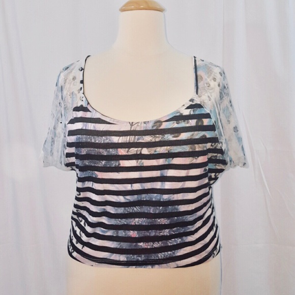 Plus Size Stripes & Lace Fashion Top - Picture 2 of 4
